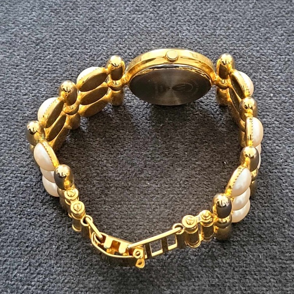 Vintage OPTICKS Celebrity Watch Quartz Oval Pearl Gold Tone Stainless Steel B… - Picture 9 of 11